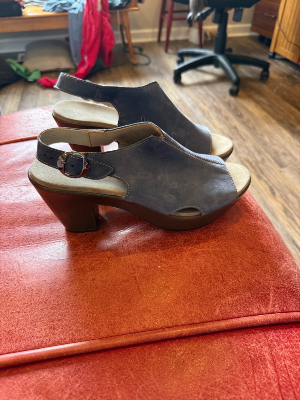 Munro Navy Open-Toe Slingback Heeled Sandals